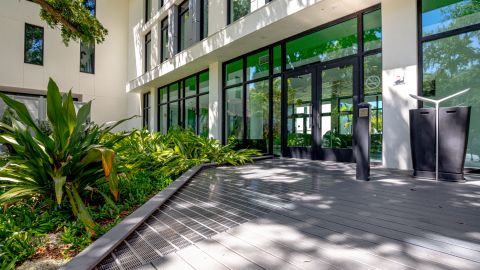 Slip Resistant Entrance Grilles at Ringling College