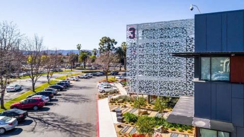 Perforated Metal Façade Installed at the Xilinx HQ