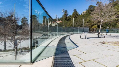 Glass Wall and Trench Grating at UC Berkeley